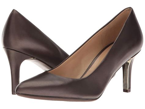 naturalizer pumps